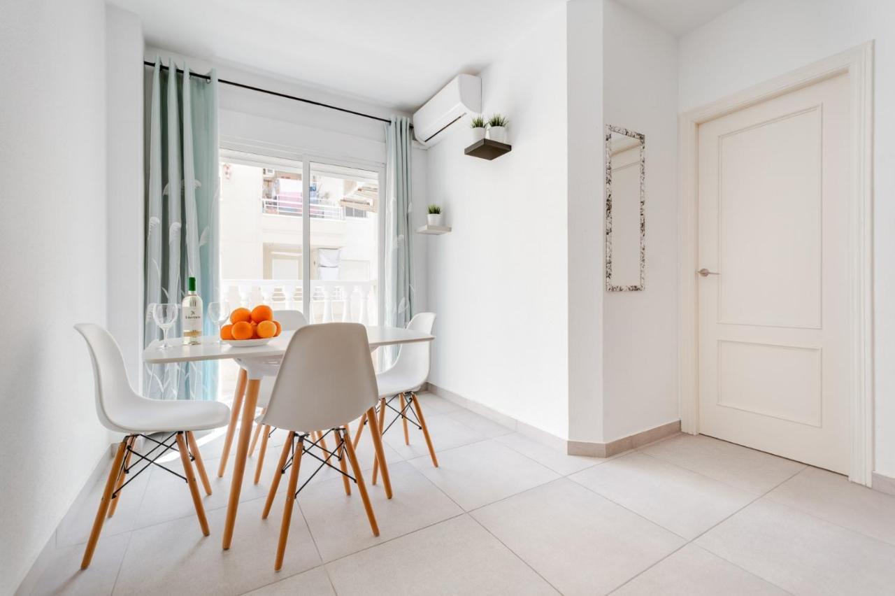 Apartamento Apartament U Wiesia Torrevieja Exterior foto